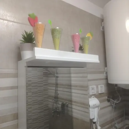 Lari סובוטיקה