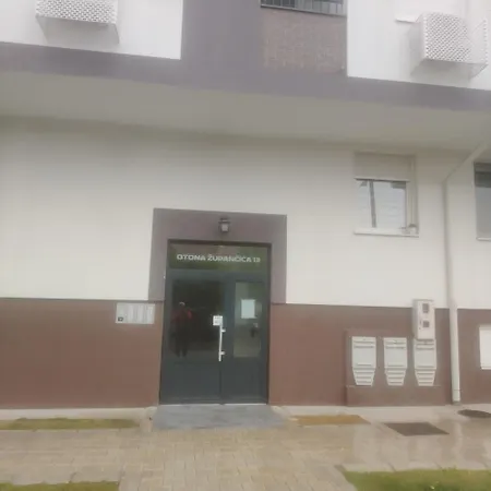 Lari Apartman Szabadka