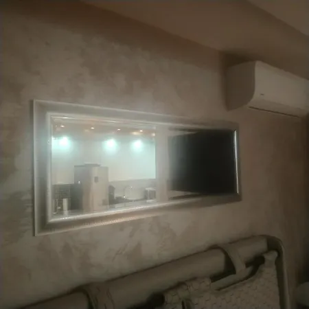 Lari סובוטיקה