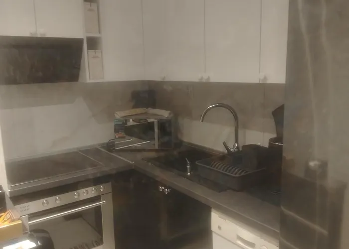 Lari 公寓 苏博蒂察